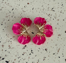 Load image into Gallery viewer, Poppy Earrings