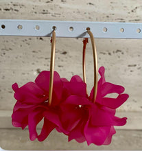 Load image into Gallery viewer, Pool Earrings