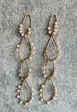 Load image into Gallery viewer, Mer Earrings
