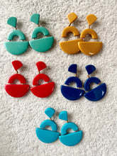 Load image into Gallery viewer, Tulip Earrings