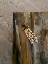 Load image into Gallery viewer, Spiga Earrings
