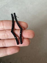 Load image into Gallery viewer, Straw Earrings