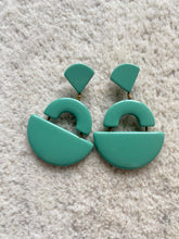 Load image into Gallery viewer, Tulip Earrings