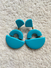 Load image into Gallery viewer, Tulip Earrings